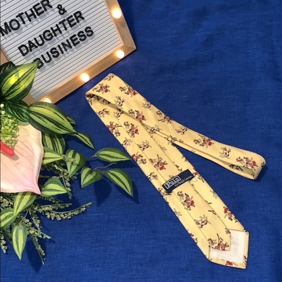 🐴Men’s Horsemen & dogs Polo by Ralph Lauren Tie🐴 - Picture 2 of 3